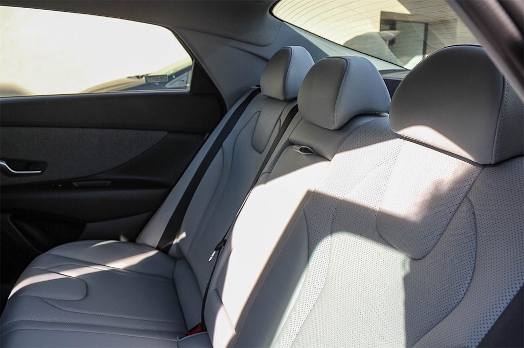 Thumbnail: 2025 Hyundai Elantra - 11