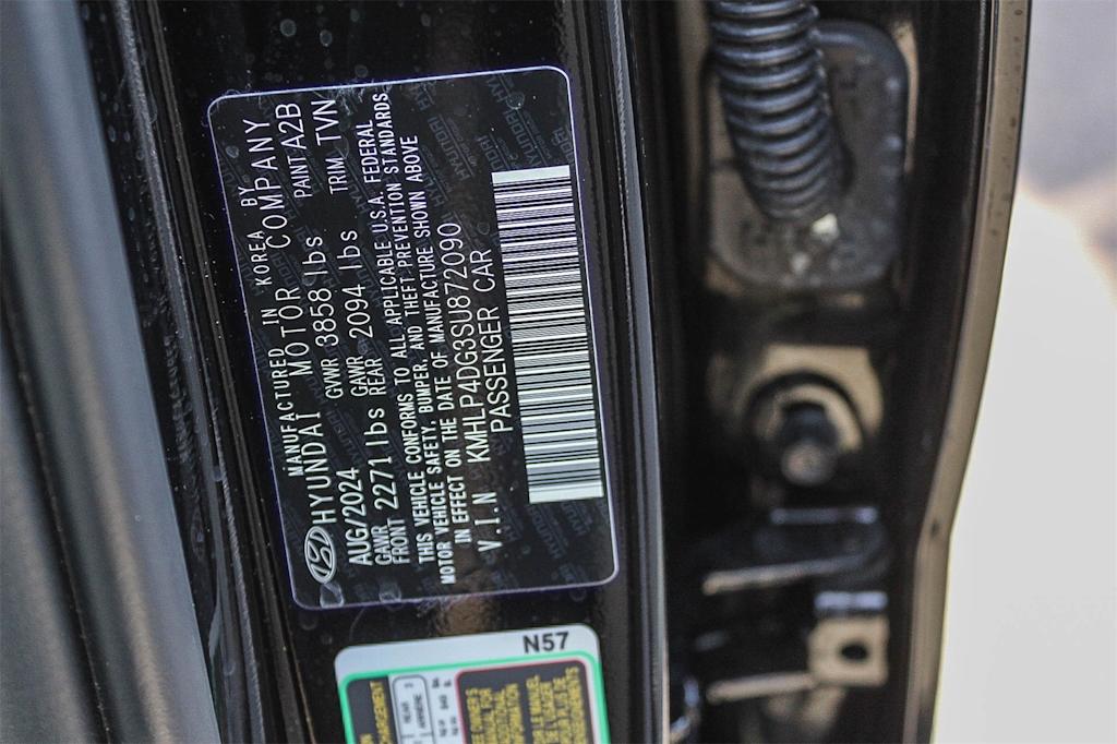 Thumbnail: 2025 Hyundai Elantra - 35