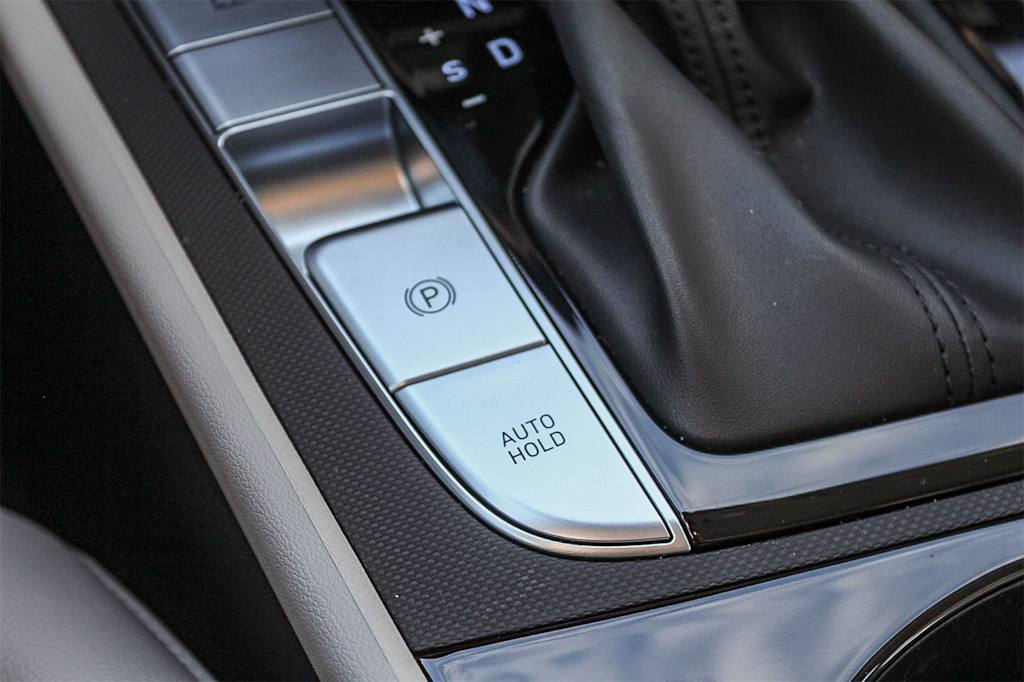 Thumbnail: 2025 Hyundai Elantra - 34