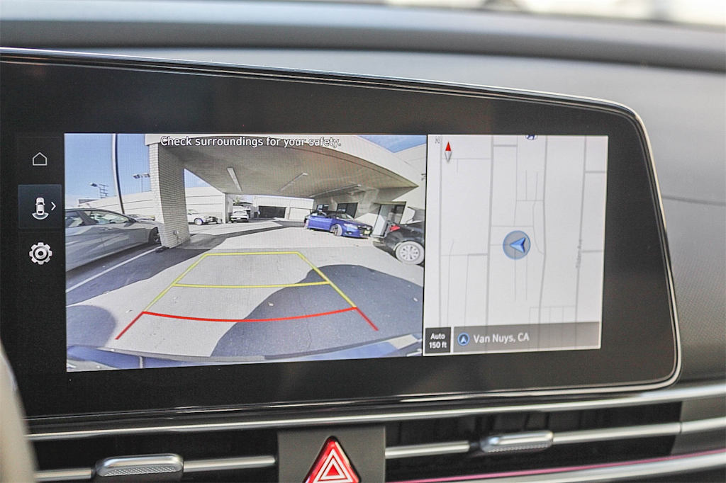 Thumbnail: 2025 Hyundai Elantra - 33