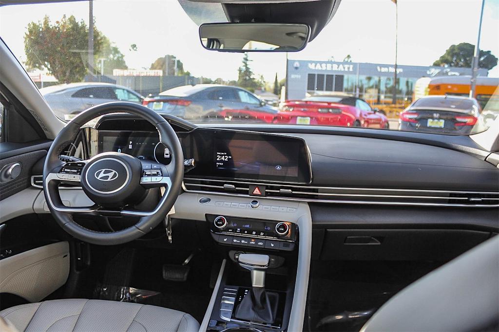 Thumbnail: 2025 Hyundai Elantra - 2