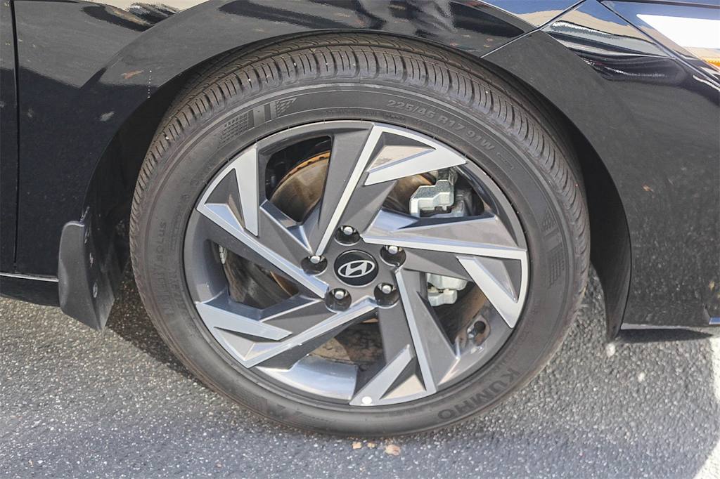 Thumbnail: 2025 Hyundai Elantra - 23