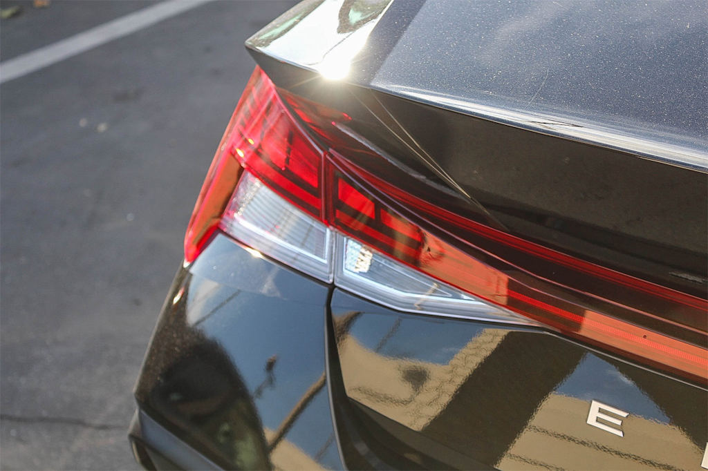 Thumbnail: 2025 Hyundai Elantra - 21