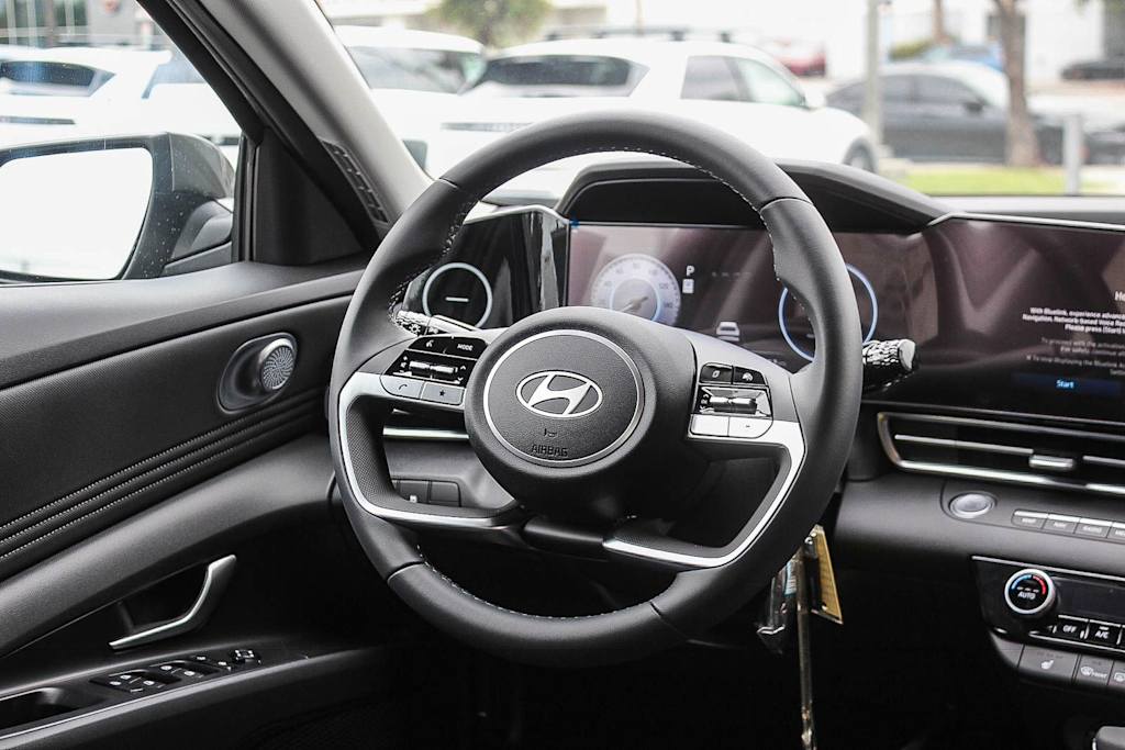 Thumbnail: 2026 Hyundai Elantra - 9