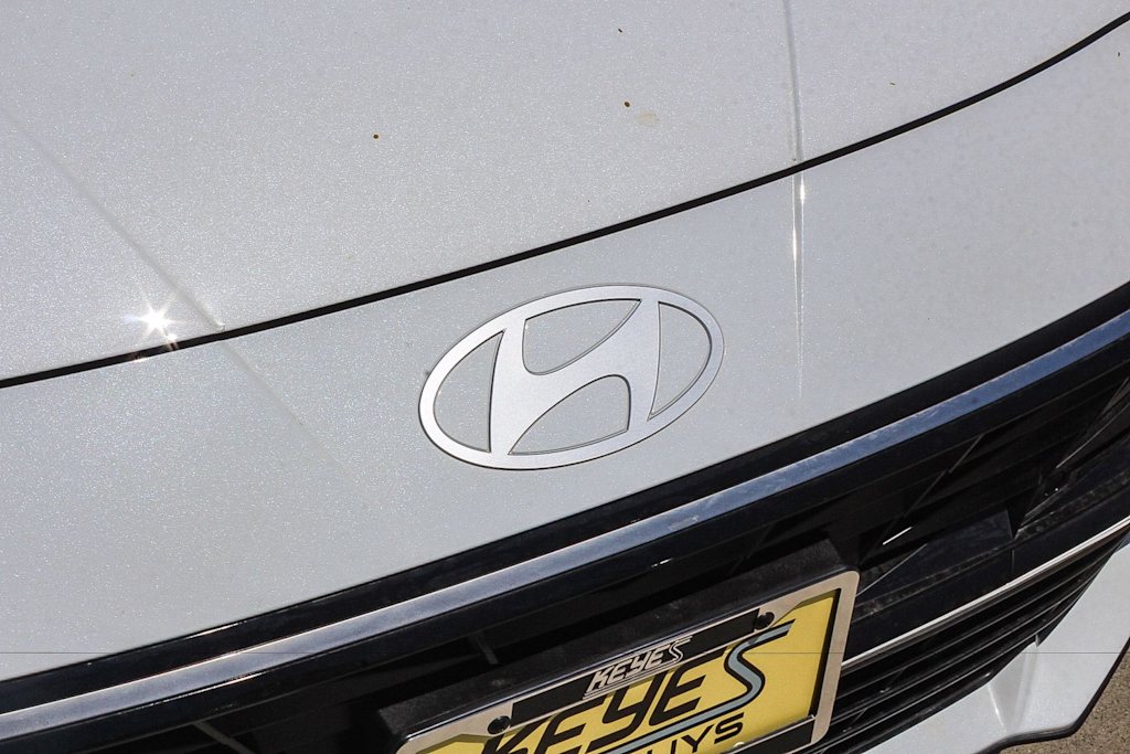Thumbnail: 2026 Hyundai Elantra - 18