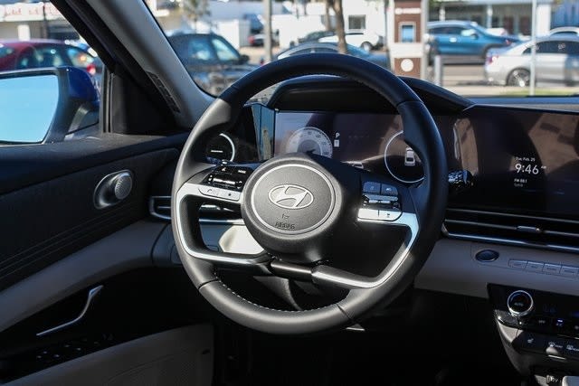 Thumbnail: 2025 Hyundai Elantra - 8