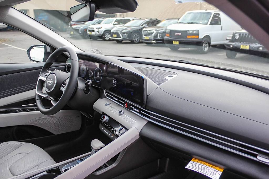 Thumbnail: 2026 Hyundai Elantra - 12