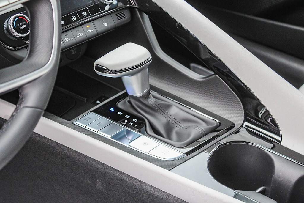 Thumbnail: 2026 Hyundai Elantra - 15