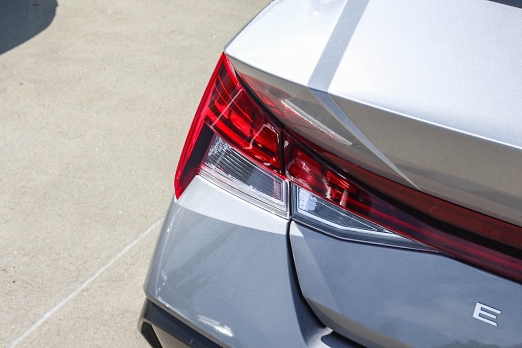 Thumbnail: 2026 Hyundai Elantra - 18