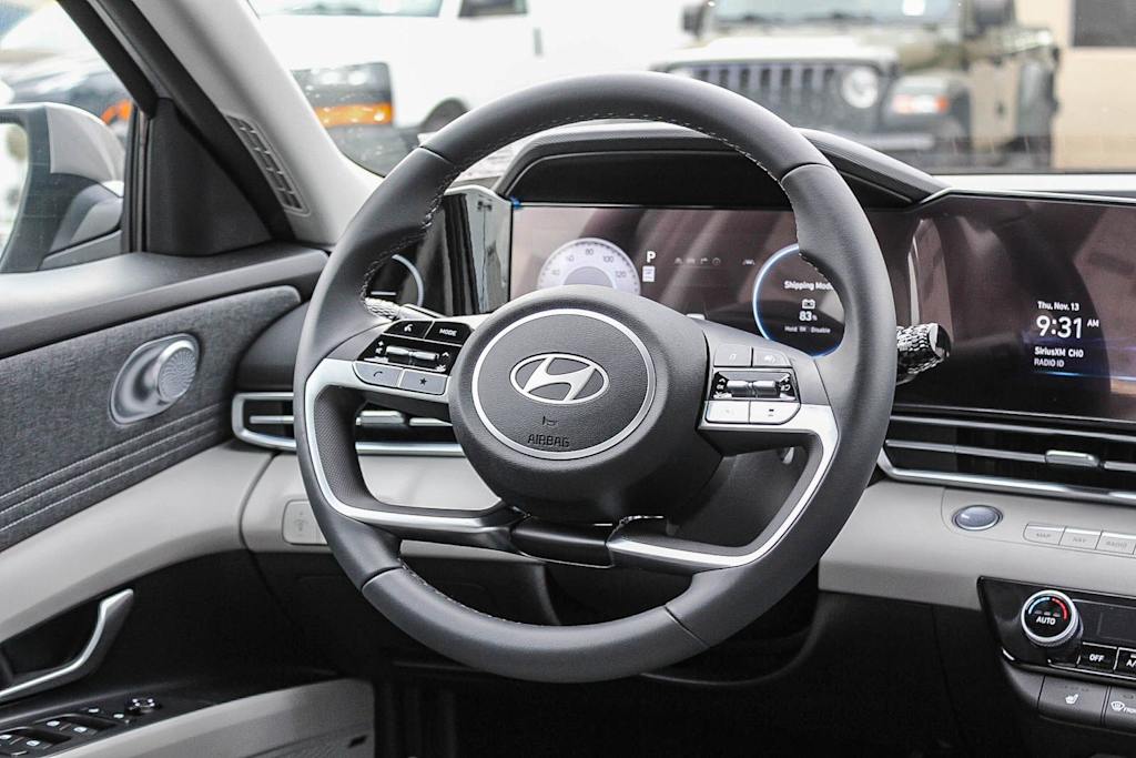 Thumbnail: 2026 Hyundai Elantra - 9