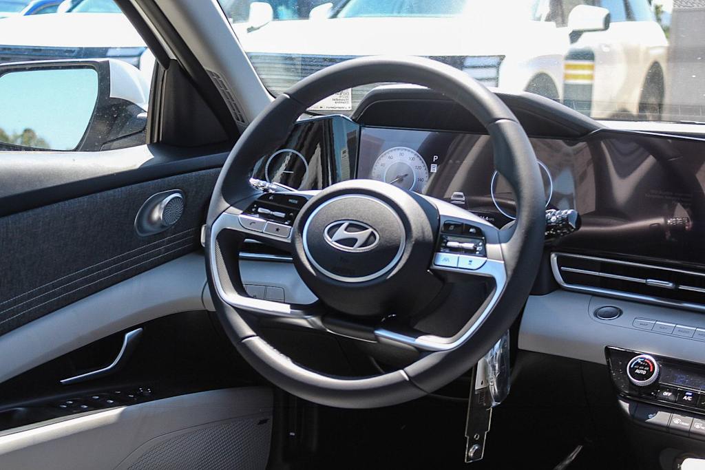 Thumbnail: 2026 Hyundai Elantra - 11