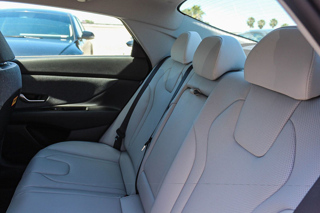Thumbnail: 2026 Hyundai Elantra - 10