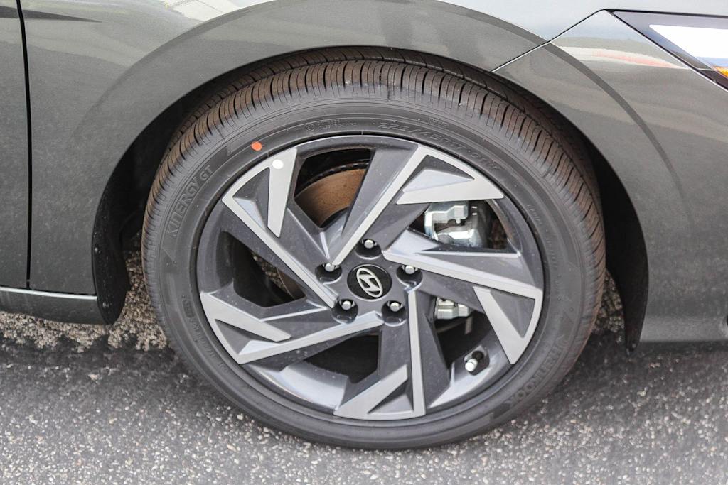 Thumbnail: 2026 Hyundai Elantra - 19