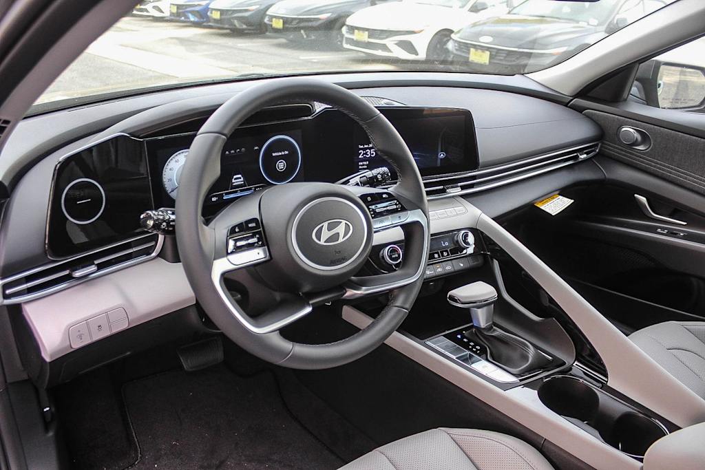 Thumbnail: 2026 Hyundai Elantra - 24