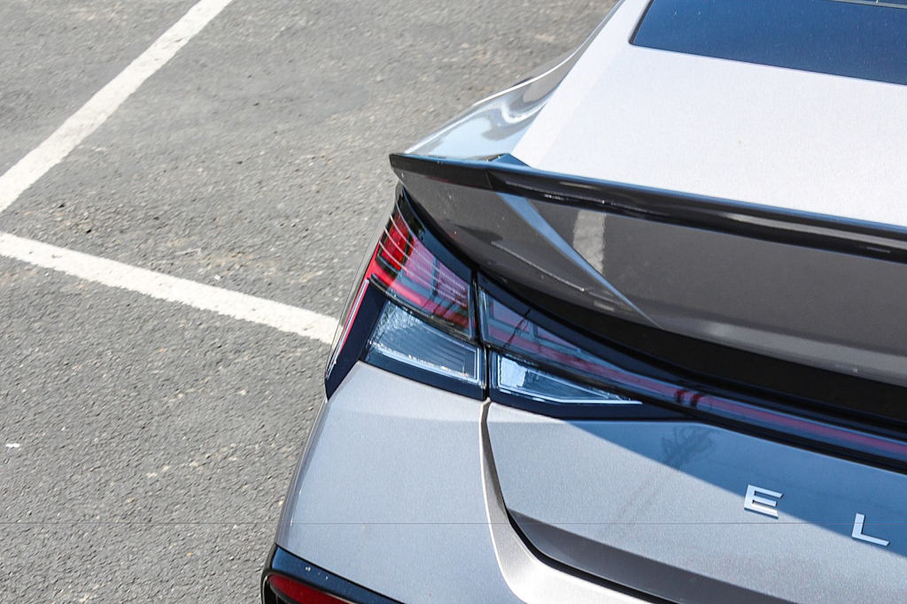 Thumbnail: 2025 Hyundai Elantra - 4