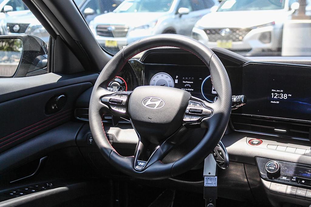 Thumbnail: 2025 Hyundai Elantra - 10