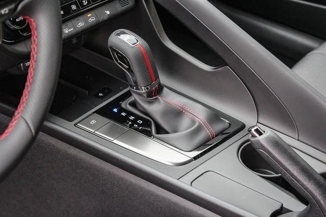 Thumbnail: 2025 Hyundai Elantra - 15