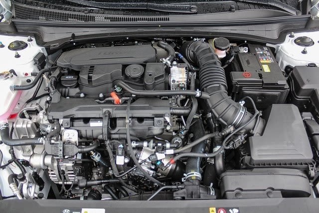 Thumbnail: 2025 Hyundai Elantra - 8