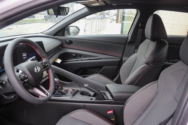 Thumbnail: 2025 Hyundai Elantra - 11