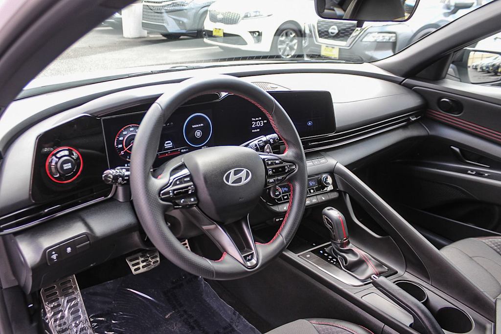 Thumbnail: 2025 Hyundai Elantra - 25