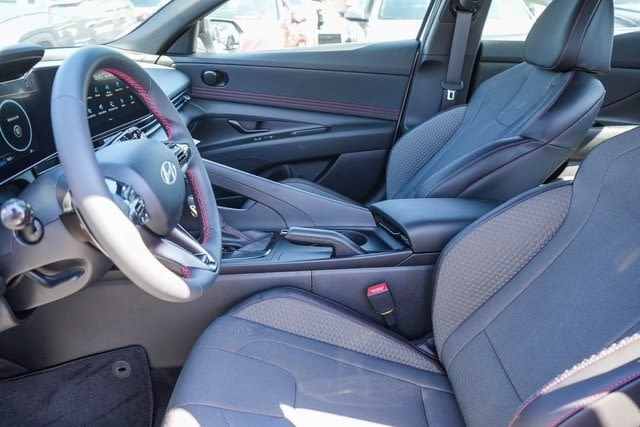 Thumbnail: 2025 Hyundai Elantra - 11