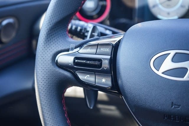 Thumbnail: 2025 Hyundai Elantra - 28