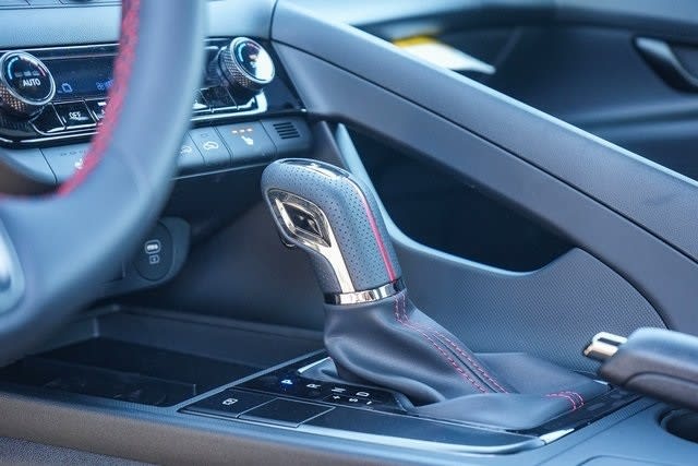 Thumbnail: 2025 Hyundai Elantra - 35