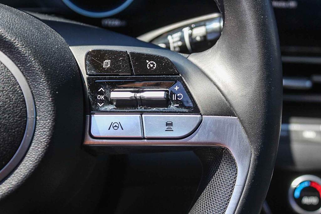 Thumbnail: 2023 Hyundai Elantra - 29