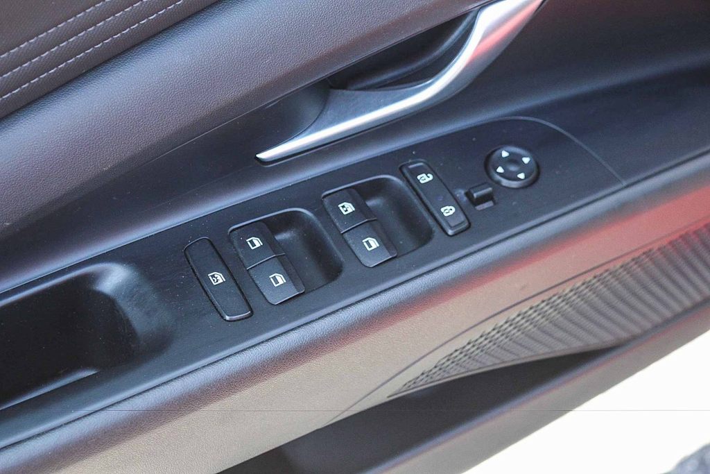 Thumbnail: 2023 Hyundai Elantra - 26