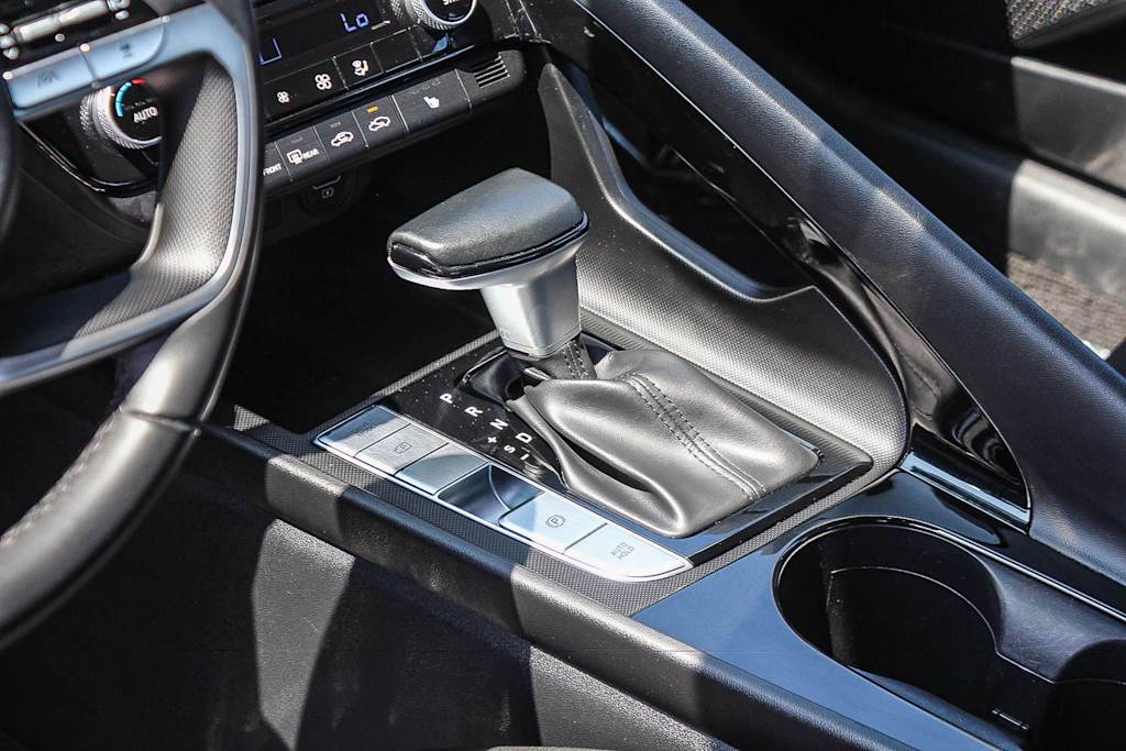 Thumbnail: 2023 Hyundai Elantra - 14