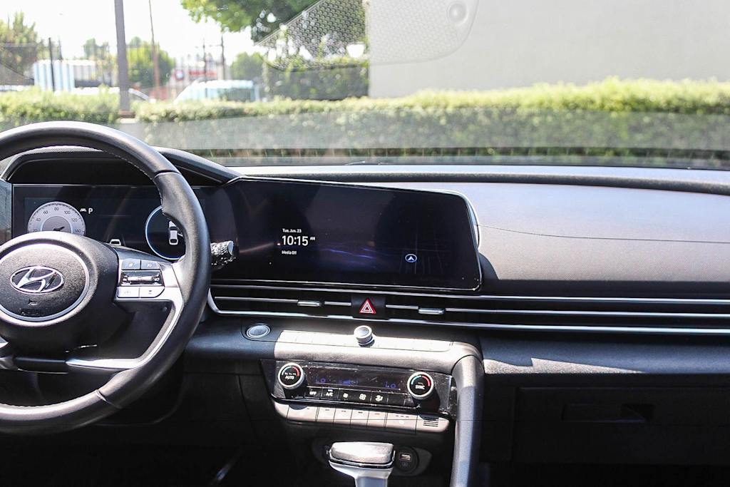 Thumbnail: 2023 Hyundai Elantra - 8