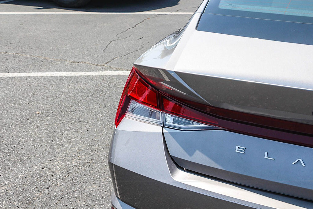 Thumbnail: 2023 Hyundai Elantra - 20