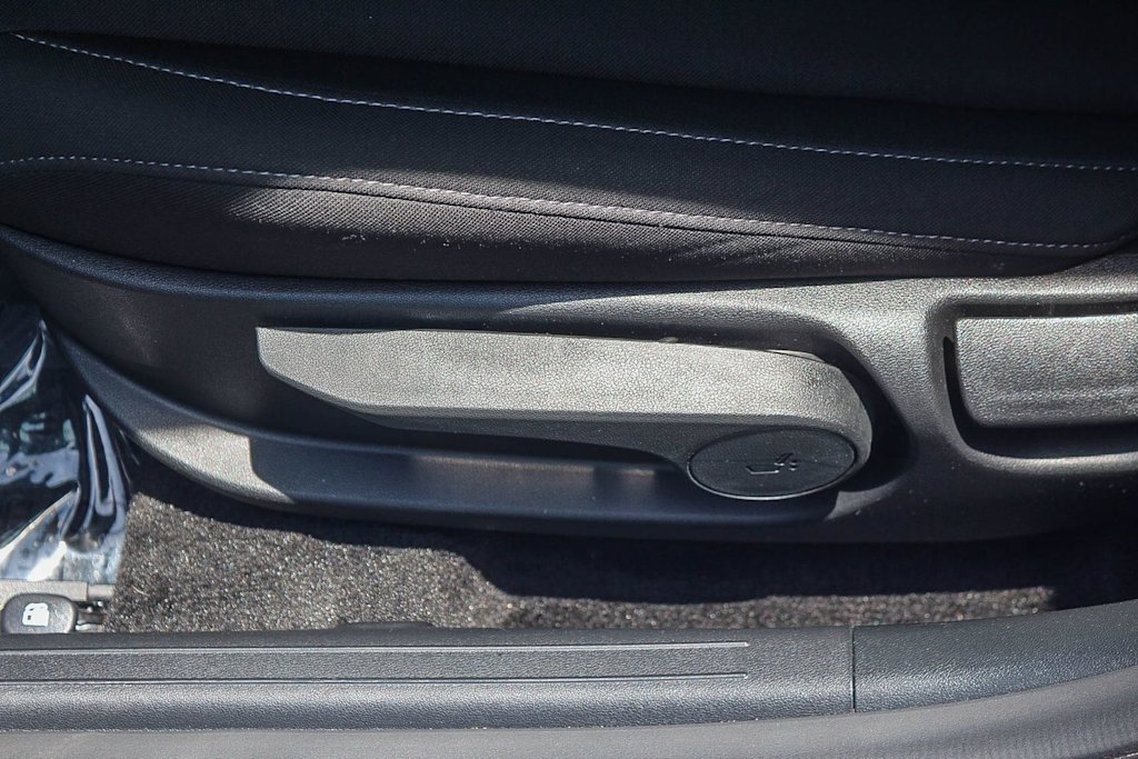 Thumbnail: 2025 Hyundai Elantra - 27