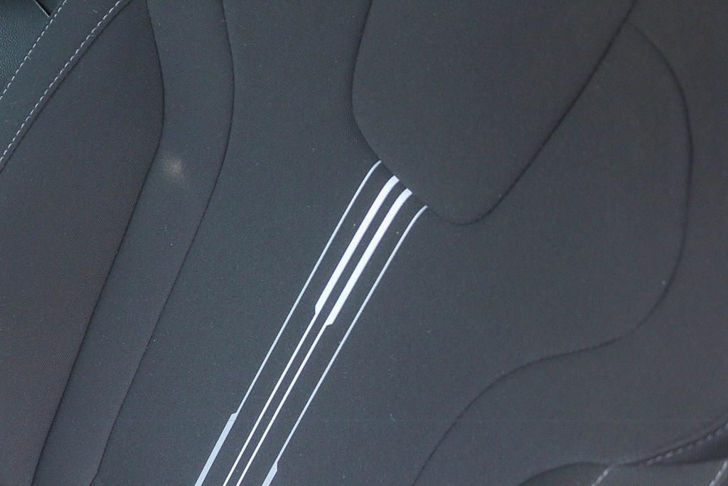 Thumbnail: 2025 Hyundai Elantra - 17