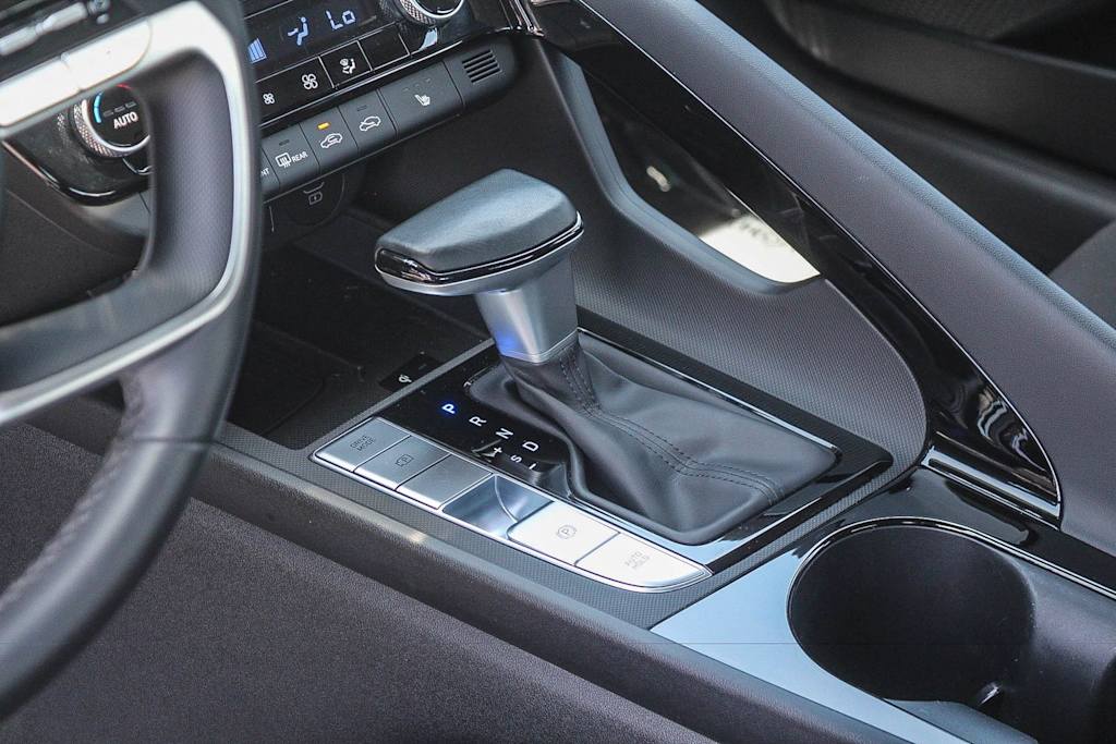 Thumbnail: 2025 Hyundai Elantra - 14