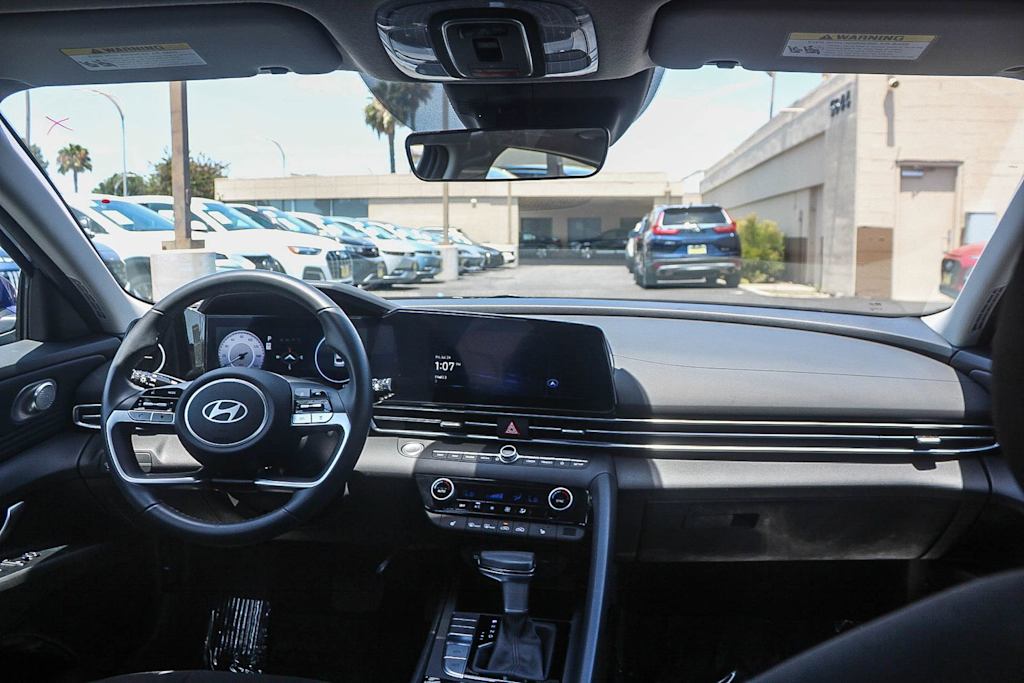 Thumbnail: 2025 Hyundai Elantra - 2