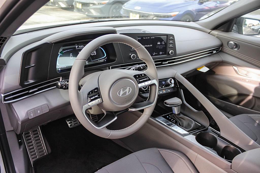 Thumbnail: 2026 Hyundai Elantra - 24