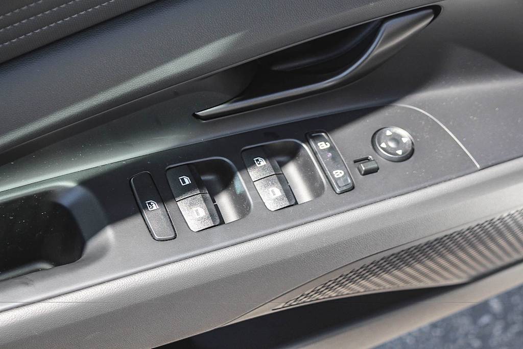 Thumbnail: 2026 Hyundai Elantra - 25