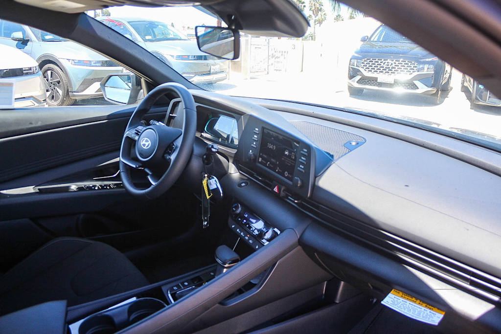 Thumbnail: 2026 Hyundai Elantra - 12
