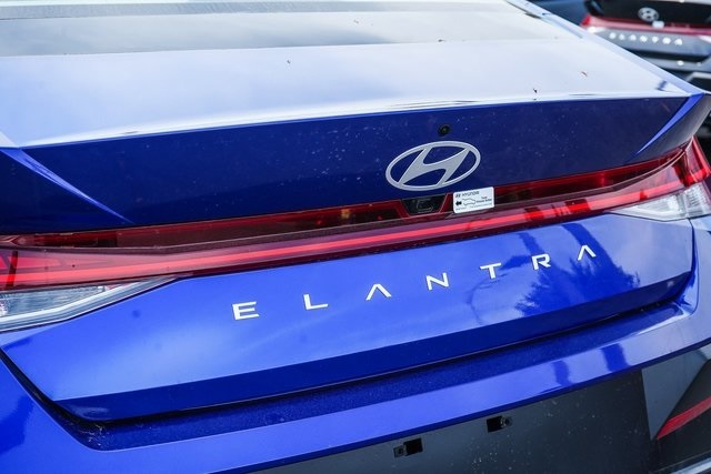 2025 Hyundai Elantra SEL 23