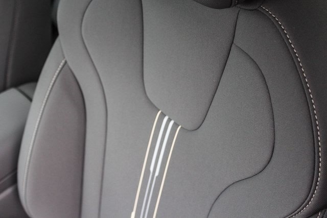 Thumbnail: 2025 Hyundai Elantra - 15