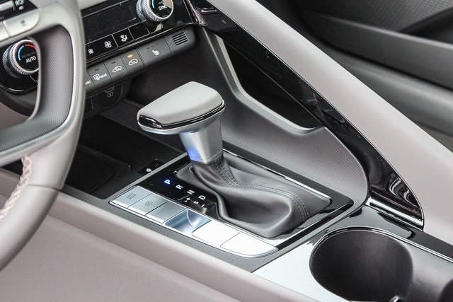 Thumbnail: 2025 Hyundai Elantra - 13