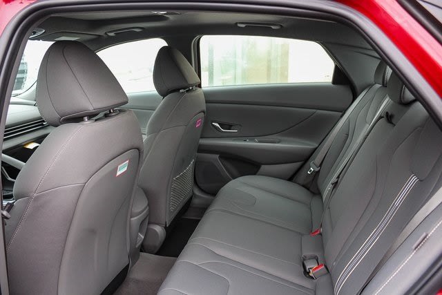 Thumbnail: 2025 Hyundai Elantra - 11