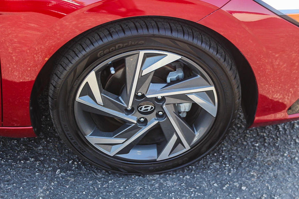 Thumbnail: 2024 Hyundai Elantra - 21