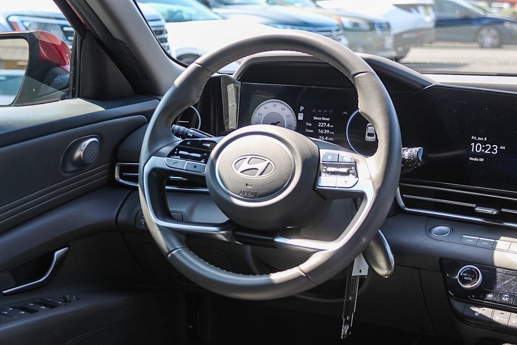 Thumbnail: 2024 Hyundai Elantra - 10