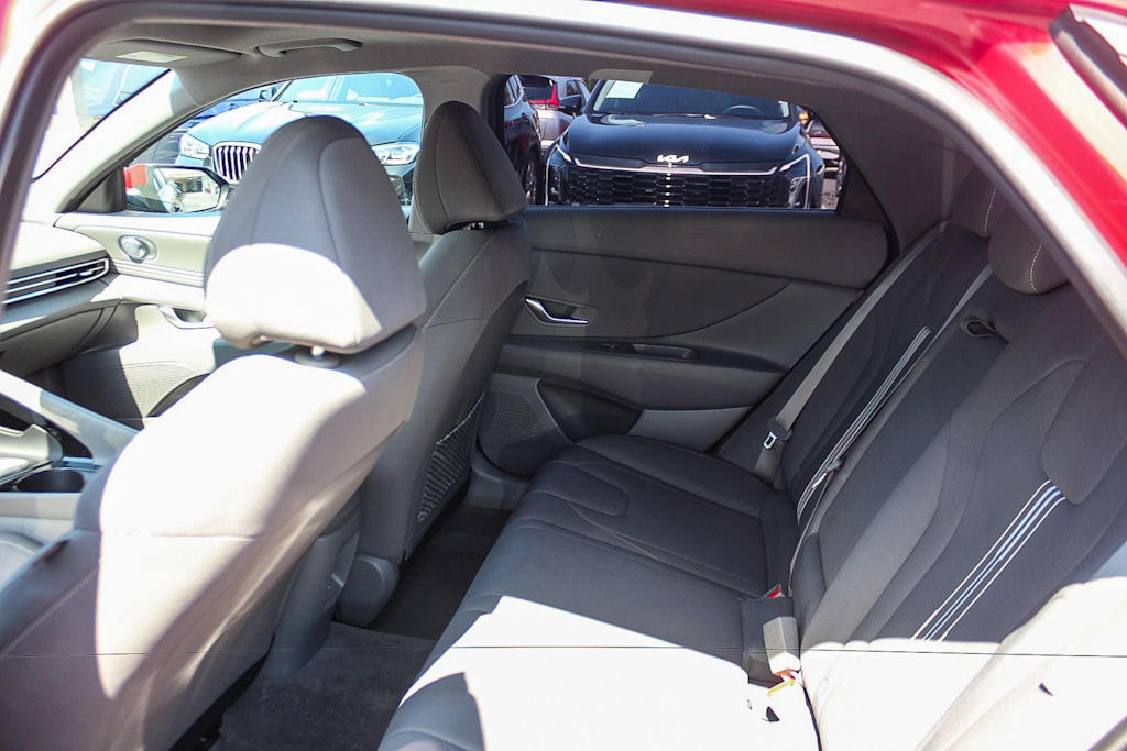 Thumbnail: 2024 Hyundai Elantra - 9