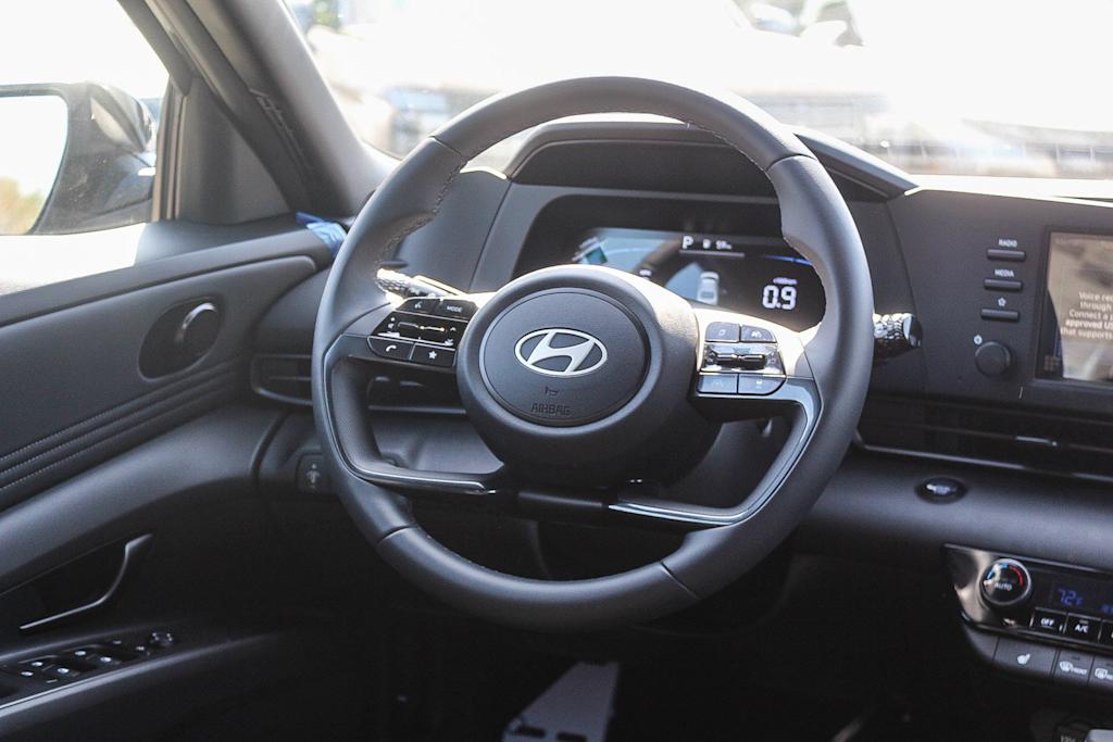 Thumbnail: 2026 Hyundai Elantra - 11