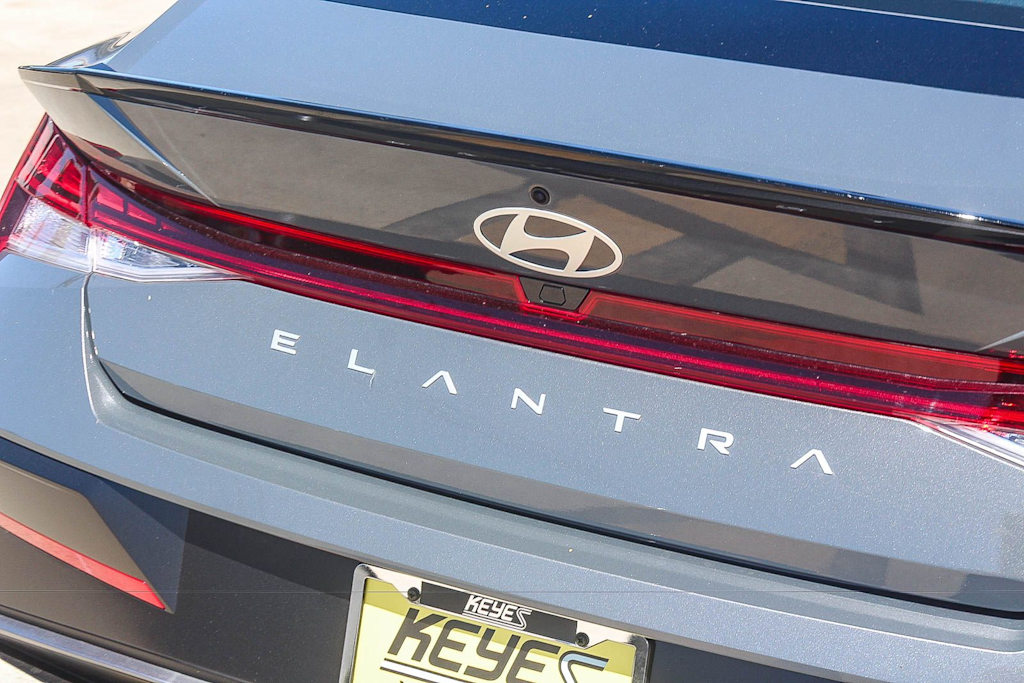 Thumbnail: 2026 Hyundai Elantra - 6