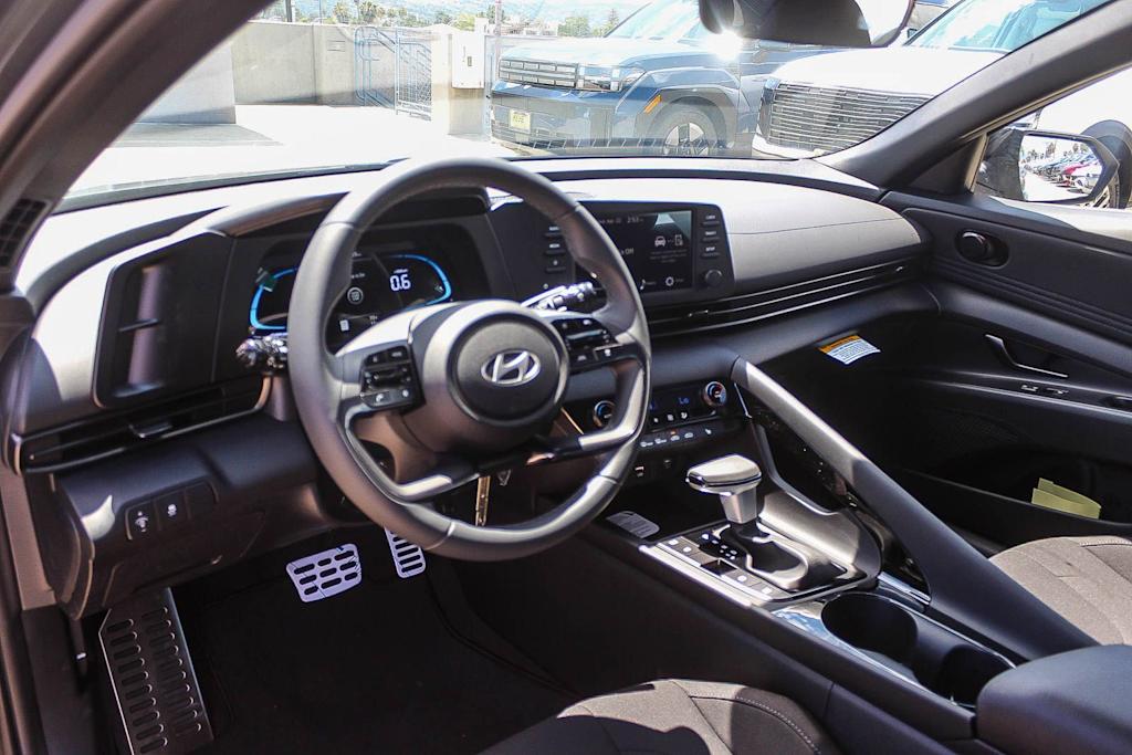 Thumbnail: 2026 Hyundai Elantra - 25