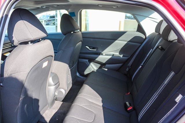 Thumbnail: 2025 Hyundai Elantra - 12